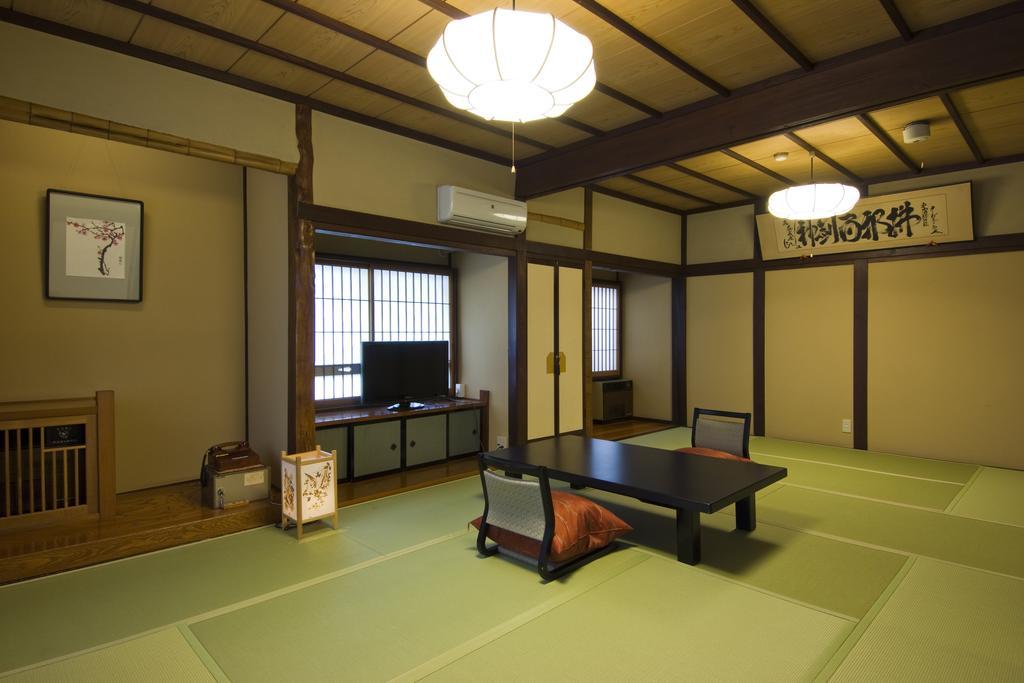 Ekinariya Ryokan Kusatsu  Habitación foto